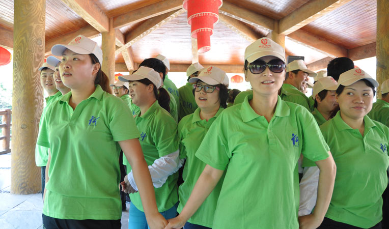 列隊(duì)出發(fā)