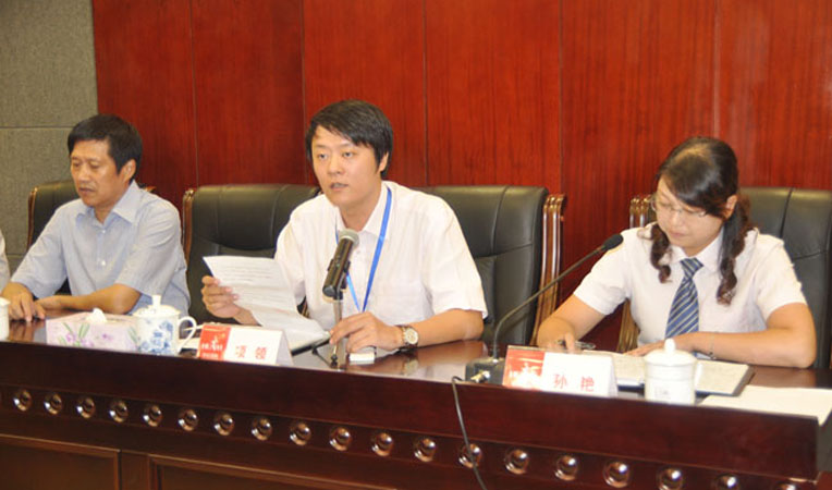 華億集團(tuán)總裁、華億國際總經(jīng)理項(xiàng)領(lǐng)作工作總結(jié)報(bào)告