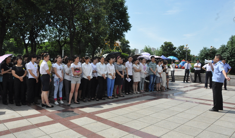 華億國際新員工消防演習在B座東大門廣場舉行