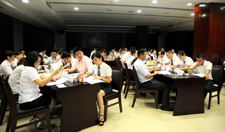 華億國際中高層管理人員及部分業務主管參加了此次培訓