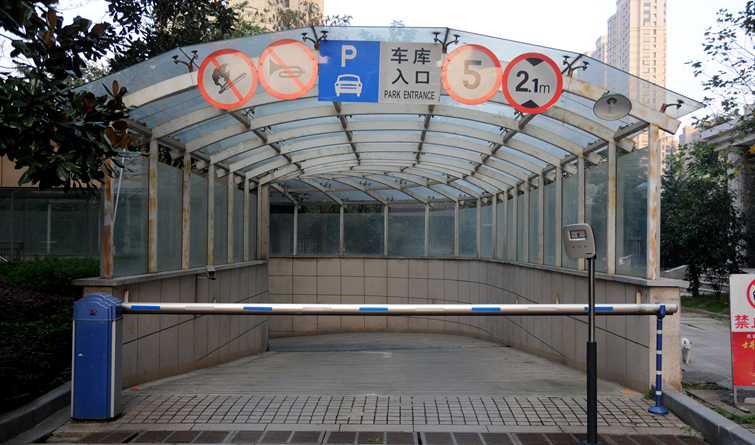 小區車庫增設遠距離藍牙讀卡系統,業主更方便