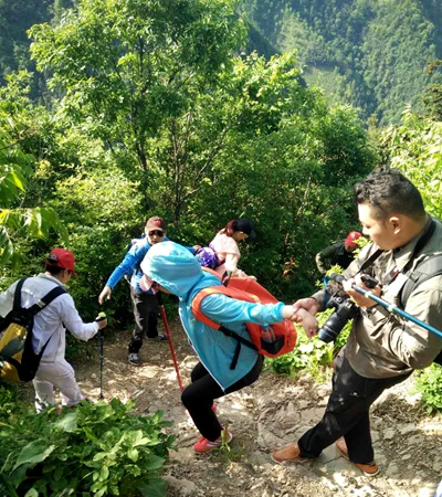 隊員徒步徽杭古道